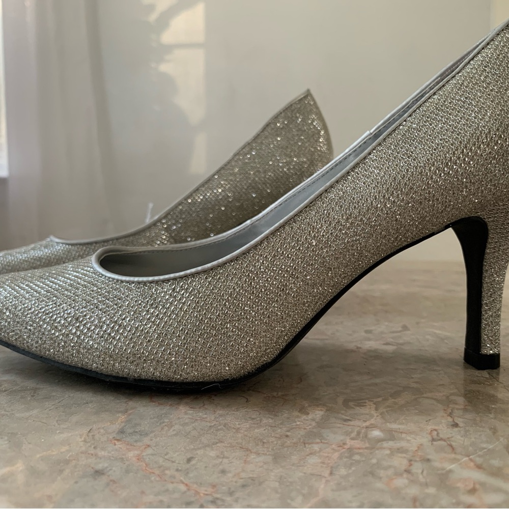 Classy Silver Sparkle Pointed Toe Heels - image 5